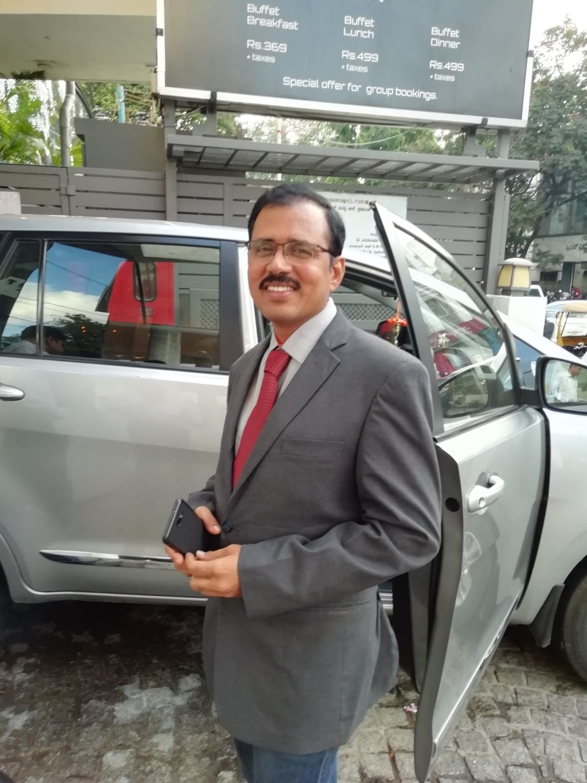 Mr. Srinivasu Metlapalli